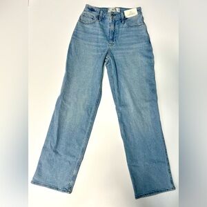 NWT • Women’s Hollister Ultra High Rise Dad Jeans • Size 00/24W • Light Med Wash